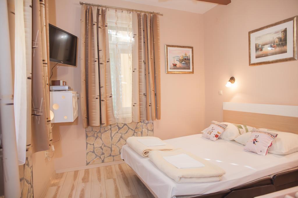 Apartment Barbara - Bojana Σίμπενικ Εξωτερικό φωτογραφία